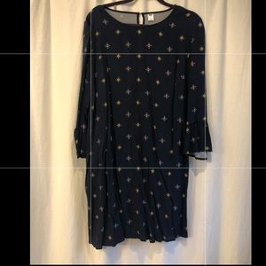 Old Navy large dress. NWOT. Never worn.
